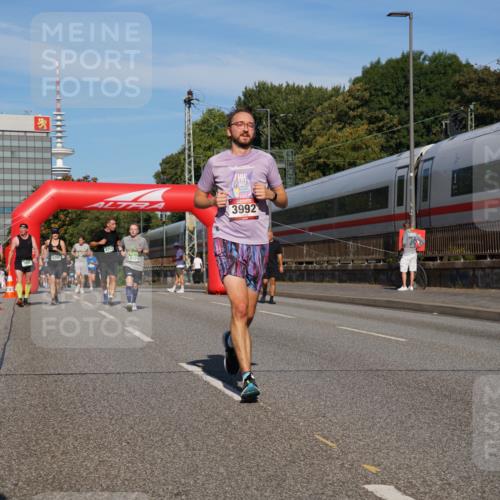 07.09.2025 - BARMER Alsterlauf Yannick Fuchs http://msf.ph/oto/8824768 07.09.2025 09:50:28 Laufen 5260, 3992, 4952, 6324 meine-sportfotos.de