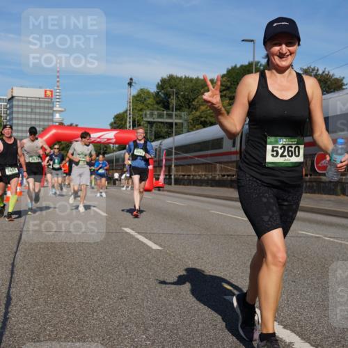 07.09.2025 - BARMER Alsterlauf Yannick Fuchs http://msf.ph/oto/8824790 07.09.2025 09:50:36 Laufen 2670, 3095, 8091, 36, 5260 meine-sportfotos.de