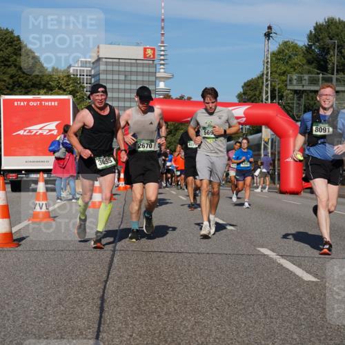 07.09.2025 - BARMER Alsterlauf Yannick Fuchs http://msf.ph/oto/8824793 07.09.2025 09:50:36 Laufen 2670, 3055, 4225, 569, 4283, 8091 meine-sportfotos.de