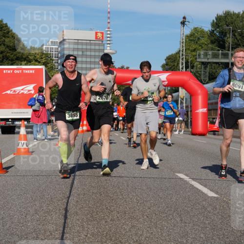 07.09.2025 - BARMER Alsterlauf Yannick Fuchs http://msf.ph/oto/8824795 07.09.2025 09:50:37 Laufen 3055, 2670, 90, 338, 4283, 8091 meine-sportfotos.de