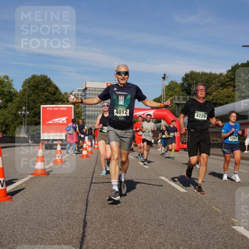 07.09.2025 - BARMER Alsterlauf Yannick Fuchs http://msf.ph/oto/8824804 07.09.2025 09:50:40 Laufen 602, 4229, 4283 meine-sportfotos.de