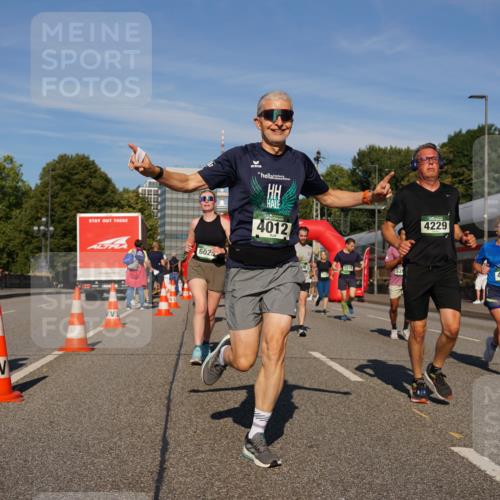 07.09.2025 - BARMER Alsterlauf Yannick Fuchs http://msf.ph/oto/8824808 07.09.2025 09:50:41 Laufen 602, 4012, 4229, 4283 meine-sportfotos.de