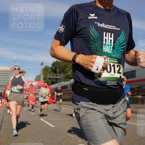 07.09.2025 - BARMER Alsterlauf Yannick Fuchs http://msf.ph/oto/8824811 07.09.2025 09:50:42 Laufen 602, 24, 36, 012 meine-sportfotos.de