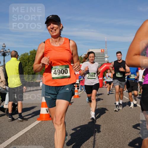 07.09.2025 - BARMER Alsterlauf Yannick Fuchs http://msf.ph/oto/8824839 07.09.2025 09:50:51 Laufen 36, 4900, 2984, 8099, 5629, 80, 3660 meine-sportfotos.de