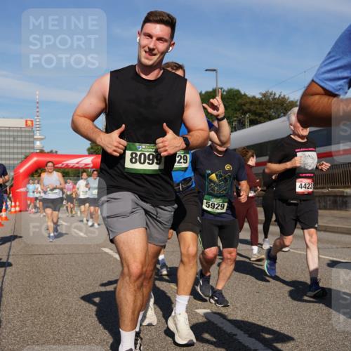 07.09.2025 - BARMER Alsterlauf Yannick Fuchs http://msf.ph/oto/8824845 07.09.2025 09:50:53 Laufen 334, 640, 36, 8099, 29, 29, 5929, 4423, 40 meine-sportfotos.de