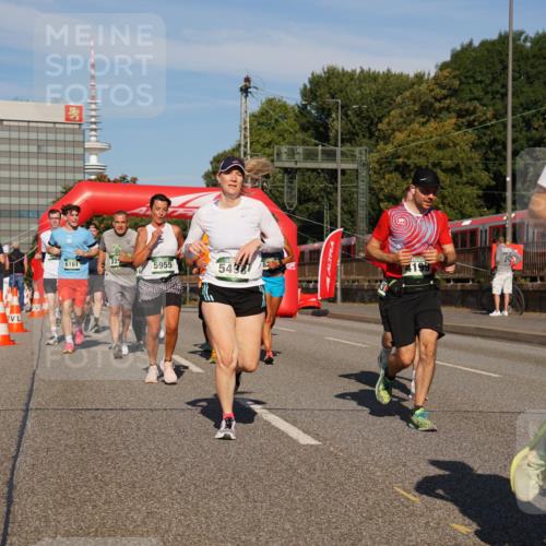 07.09.2025 - BARMER Alsterlauf Yannick Fuchs http://msf.ph/oto/8824861 07.09.2025 09:50:58 Laufen 229, 6161, 5955, 549, 5567 meine-sportfotos.de