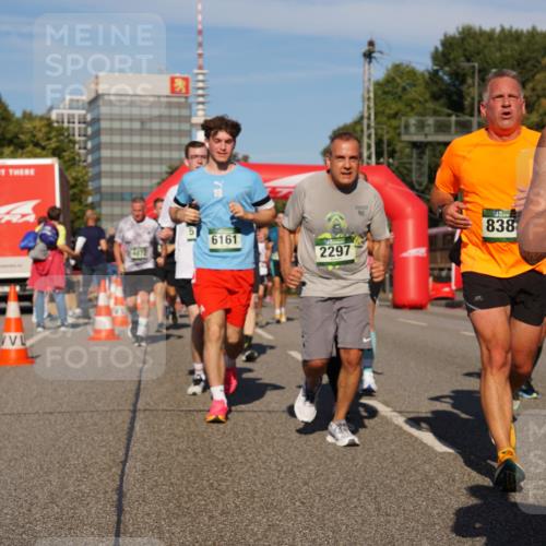 07.09.2025 - BARMER Alsterlauf Yannick Fuchs http://msf.ph/oto/8824871 07.09.2025 09:51:01 Laufen 6161, 4472, 2297, 838, 36, 5955 meine-sportfotos.de