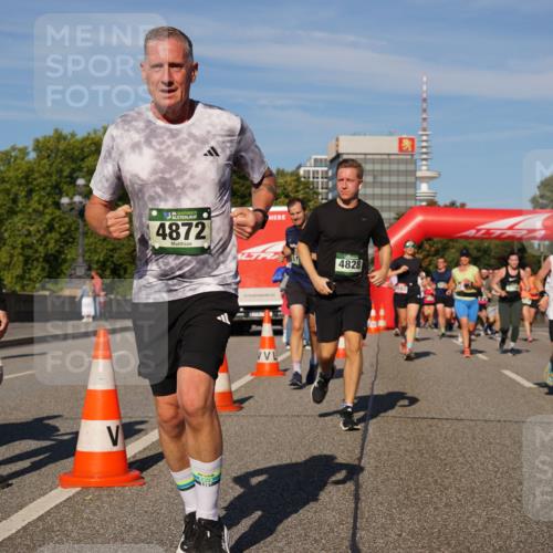 07.09.2025 - BARMER Alsterlauf Yannick Fuchs http://msf.ph/oto/8824876 07.09.2025 09:51:05 Laufen 36, 4872, 4828, 412, 6340 meine-sportfotos.de