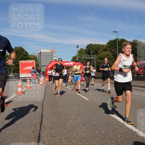 07.09.2025 - BARMER Alsterlauf Yannick Fuchs http://msf.ph/oto/8824882 07.09.2025 09:51:08 Laufen 5147, 3593, 3704, 266 meine-sportfotos.de