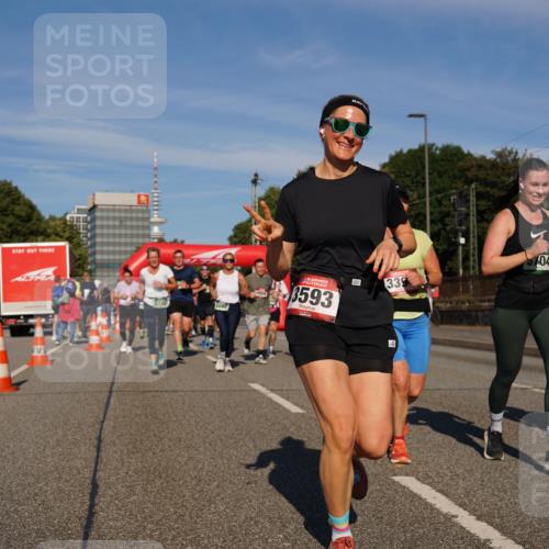 07.09.2025 - BARMER Alsterlauf Yannick Fuchs http://msf.ph/oto/8824887 07.09.2025 09:51:09 Laufen 6, 3593, 339, 04, 32 meine-sportfotos.de