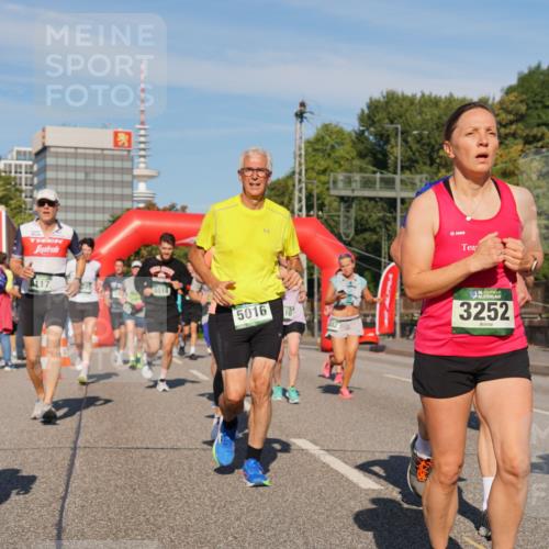 07.09.2025 - BARMER Alsterlauf Yannick Fuchs http://msf.ph/oto/8824902 07.09.2025 09:51:16 Laufen 8239, 8239, 8117, 5518, 5016, 136, 3252, 36 meine-sportfotos.de