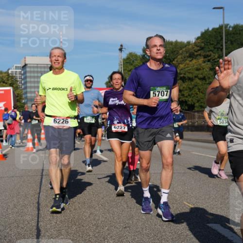 07.09.2025 - BARMER Alsterlauf Yannick Fuchs http://msf.ph/oto/8824944 07.09.2025 09:56:05 Laufen 6226, 5437, 5707, 6227, 5038, 13, 36, 5802, 82 meine-sportfotos.de