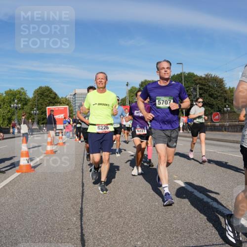 07.09.2025 - BARMER Alsterlauf Yannick Fuchs http://msf.ph/oto/8824946 07.09.2025 09:56:05 Laufen 5437, 6226, 6227, 5707, 503, 5802 meine-sportfotos.de