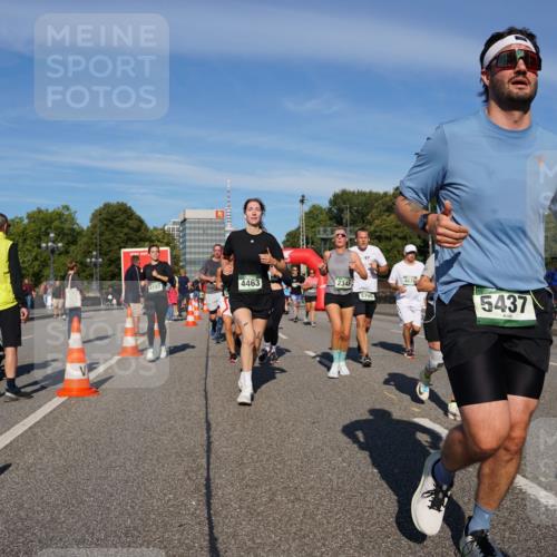 07.09.2025 - BARMER Alsterlauf Yannick Fuchs http://msf.ph/oto/8824960 07.09.2025 09:56:07 Laufen 4197, 4463, 2348, 5705, 462, 5437 meine-sportfotos.de