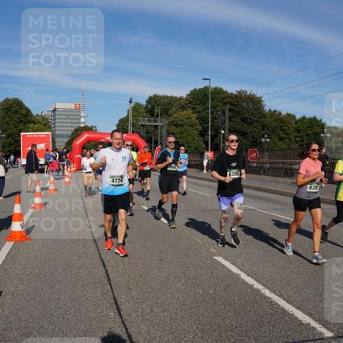 07.09.2025 - BARMER Alsterlauf Yannick Fuchs http://msf.ph/oto/8824984 07.09.2025 09:56:12 Laufen 19, 4726, 8398, 6291, 8397 meine-sportfotos.de