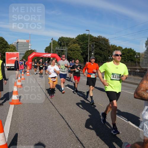 07.09.2025 - BARMER Alsterlauf Yannick Fuchs http://msf.ph/oto/8824989 07.09.2025 09:56:14 Laufen 2424, 5576, 3309, 5339 meine-sportfotos.de