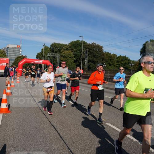 07.09.2025 - BARMER Alsterlauf Yannick Fuchs http://msf.ph/oto/8824992 07.09.2025 09:56:14 Laufen 242, 5576, 330, 83 meine-sportfotos.de