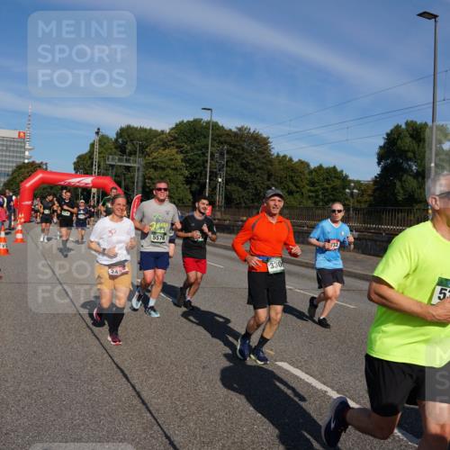 07.09.2025 - BARMER Alsterlauf Yannick Fuchs http://msf.ph/oto/8824993 07.09.2025 09:56:14 Laufen 24, 5576, 330, 732, 8, 5239 meine-sportfotos.de