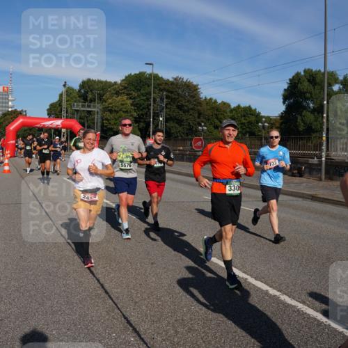 07.09.2025 - BARMER Alsterlauf Yannick Fuchs http://msf.ph/oto/8824995 07.09.2025 09:56:15 Laufen 242, 5576, 3309, 732, 5 meine-sportfotos.de