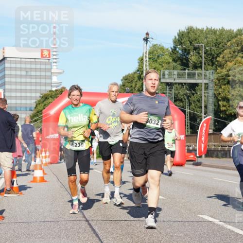 07.09.2025 - BARMER Alsterlauf Yannick Fuchs http://msf.ph/oto/8825025 07.09.2025 09:56:26 Laufen 6230, 3032, 2434, 027 meine-sportfotos.de