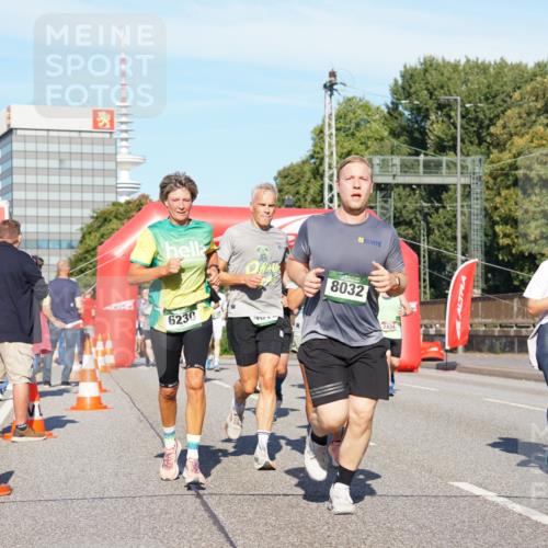07.09.2025 - BARMER Alsterlauf Yannick Fuchs http://msf.ph/oto/8825026 07.09.2025 09:56:26 Laufen 6230, 8032, 2434, 5027 meine-sportfotos.de