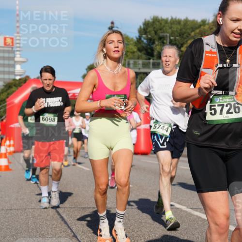 07.09.2025 - BARMER Alsterlauf Yannick Fuchs http://msf.ph/oto/8825067 07.09.2025 09:56:41 Laufen 6098, 5744, 36, 5726 meine-sportfotos.de