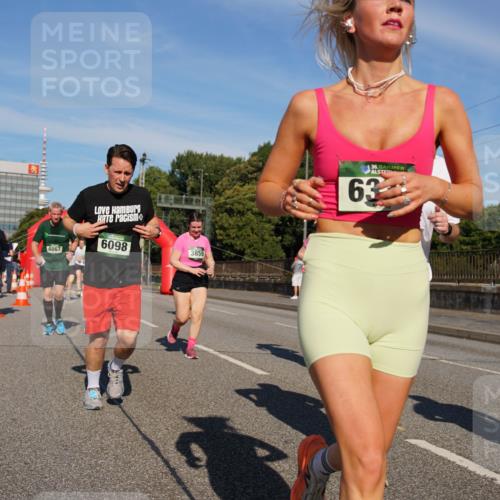 07.09.2025 - BARMER Alsterlauf Yannick Fuchs http://msf.ph/oto/8825073 07.09.2025 09:56:42 Laufen 6098, 4867, 3859, 36, 63 meine-sportfotos.de