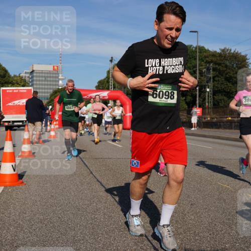 07.09.2025 - BARMER Alsterlauf Yannick Fuchs http://msf.ph/oto/8825076 07.09.2025 09:56:43 Laufen 4867, 5231, 36, 6098, 3860 meine-sportfotos.de