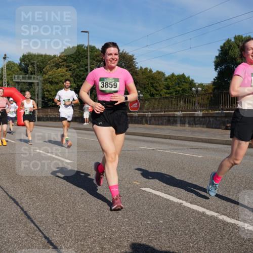 07.09.2025 - BARMER Alsterlauf Yannick Fuchs http://msf.ph/oto/8825080 07.09.2025 09:56:44 Laufen 4867, 505, 3859, 38 meine-sportfotos.de