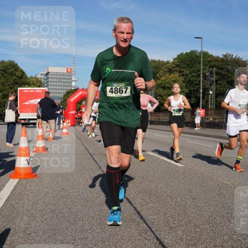 07.09.2025 - BARMER Alsterlauf Yannick Fuchs http://msf.ph/oto/8825087 07.09.2025 09:56:45 Laufen 36, 4867, 3232, 3039 meine-sportfotos.de