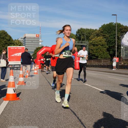 07.09.2025 - BARMER Alsterlauf Yannick Fuchs http://msf.ph/oto/8825101 07.09.2025 09:56:50 Laufen 4709, 2864, 5876 meine-sportfotos.de