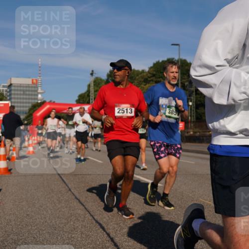 07.09.2025 - BARMER Alsterlauf Yannick Fuchs http://msf.ph/oto/8825120 07.09.2025 09:56:56 Laufen 2513, 385, 36, 5851 meine-sportfotos.de
