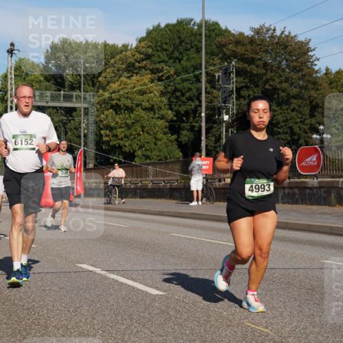 07.09.2025 - BARMER Alsterlauf Yannick Fuchs http://msf.ph/oto/8825125 07.09.2025 09:56:57 Laufen 4072, 485, 6152, 3590, 4993 meine-sportfotos.de