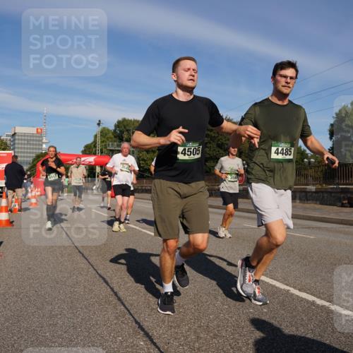 07.09.2025 - BARMER Alsterlauf Yannick Fuchs http://msf.ph/oto/8825141 07.09.2025 09:57:01 Laufen 4917, 2645, 4505, 4485 meine-sportfotos.de