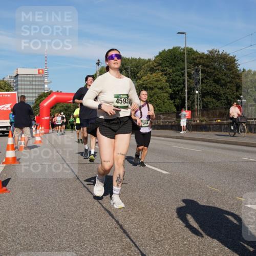 07.09.2025 - BARMER Alsterlauf Yannick Fuchs http://msf.ph/oto/8825158 07.09.2025 09:57:06 Laufen 4593, 2044 meine-sportfotos.de