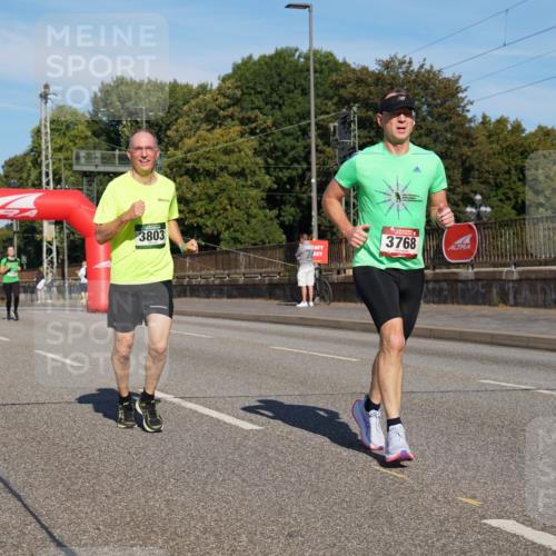 07.09.2025 - BARMER Alsterlauf Yannick Fuchs http://msf.ph/oto/8825169 07.09.2025 09:57:10 Laufen 2074, 3803, 3768 meine-sportfotos.de