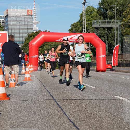 07.09.2025 - BARMER Alsterlauf Yannick Fuchs http://msf.ph/oto/8825171 07.09.2025 09:57:12 Laufen 3410, 250, 2074, 5357 meine-sportfotos.de