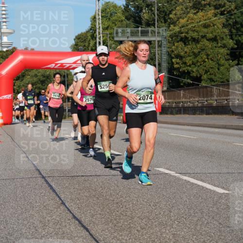 07.09.2025 - BARMER Alsterlauf Yannick Fuchs http://msf.ph/oto/8825175 07.09.2025 09:57:14 Laufen 3410, 2579, 5256, 2074 meine-sportfotos.de