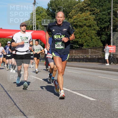 07.09.2025 - BARMER Alsterlauf Yannick Fuchs http://msf.ph/oto/8825196 07.09.2025 09:57:21 Laufen 5477, 5352, 2124, 3033 meine-sportfotos.de