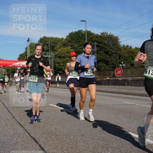 07.09.2025 - BARMER Alsterlauf Yannick Fuchs http://msf.ph/oto/8825222 07.09.2025 09:57:30 Laufen 7147, 4529, 3684, 2425, 6136 meine-sportfotos.de