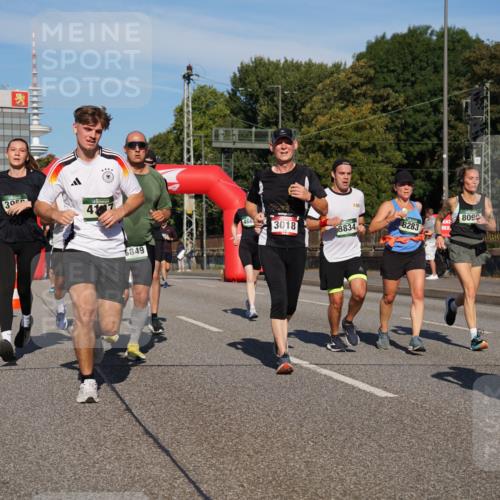 07.09.2025 - BARMER Alsterlauf Yannick Fuchs http://msf.ph/oto/8825230 07.09.2025 09:57:33 Laufen 30, 4, 6849, 8283, 466, 3018, 3834, 809, 3545 meine-sportfotos.de