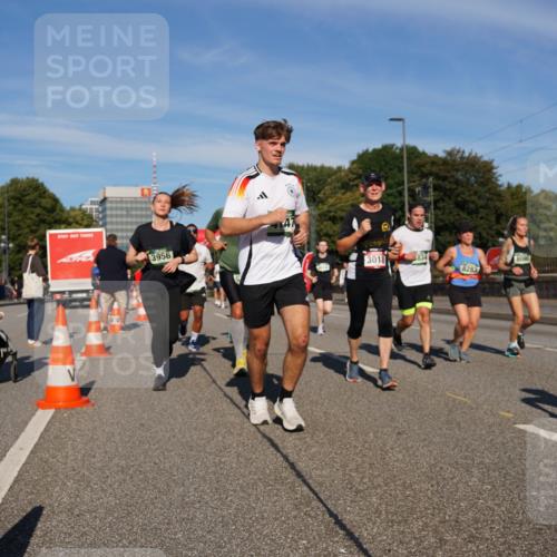 07.09.2025 - BARMER Alsterlauf Yannick Fuchs http://msf.ph/oto/8825233 07.09.2025 09:57:34 Laufen 3956, 3018, 834, 8090, 8283 meine-sportfotos.de