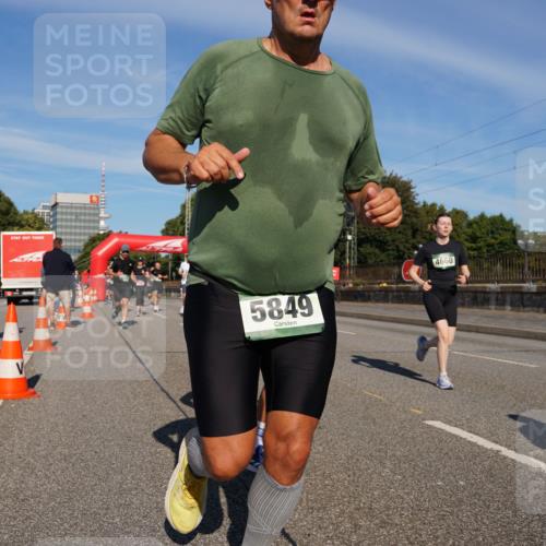 07.09.2025 - BARMER Alsterlauf Yannick Fuchs http://msf.ph/oto/8825238 07.09.2025 09:57:36 Laufen 5849, 4660 meine-sportfotos.de