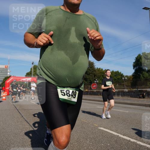 07.09.2025 - BARMER Alsterlauf Yannick Fuchs http://msf.ph/oto/8825239 07.09.2025 09:57:36 Laufen 58, 49, 4660 meine-sportfotos.de