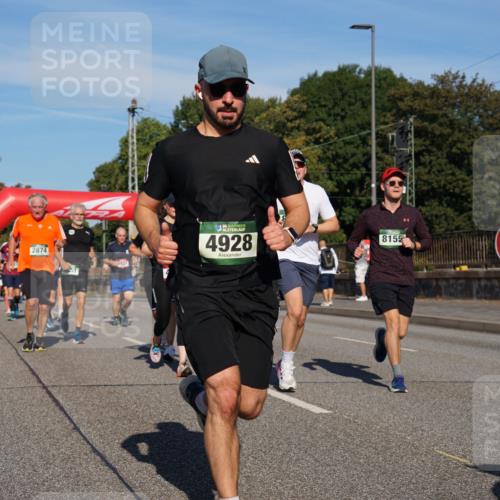 07.09.2025 - BARMER Alsterlauf Yannick Fuchs http://msf.ph/oto/8825248 07.09.2025 09:57:39 Laufen 2874, 2931, 36, 4928, 8155 meine-sportfotos.de