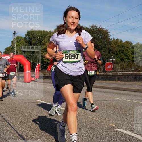 07.09.2025 - BARMER Alsterlauf Yannick Fuchs http://msf.ph/oto/8825281 07.09.2025 09:57:48 Laufen 2471, 5000, 36, 6097, 5411 meine-sportfotos.de