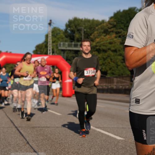 07.09.2025 - BARMER Alsterlauf Yannick Fuchs http://msf.ph/oto/8825305 07.09.2025 09:57:54 Laufen 3738, 008, 35, 36, 1007 meine-sportfotos.de