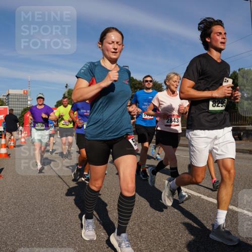 07.09.2025 - BARMER Alsterlauf Yannick Fuchs http://msf.ph/oto/8825334 07.09.2025 09:58:00 Laufen 4139, 2811, 5, 2843, 8295 meine-sportfotos.de