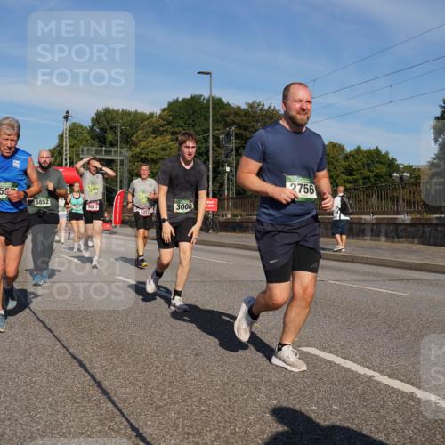 07.09.2025 - BARMER Alsterlauf Yannick Fuchs http://msf.ph/oto/8825359 07.09.2025 09:58:05 Laufen 455, 5852, 2065013, 3008, 2756 meine-sportfotos.de
