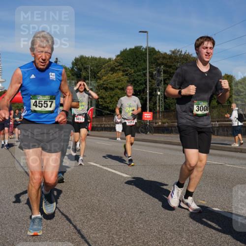 07.09.2025 - BARMER Alsterlauf Yannick Fuchs http://msf.ph/oto/8825361 07.09.2025 09:58:06 Laufen 36, 4557, 5013, 5012, 3008 meine-sportfotos.de